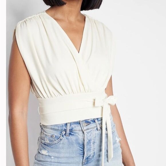 Express Cream SMOOTH MATTE JERSEY DRAPED FRONT TOP, size XS - Picture 9 of 9